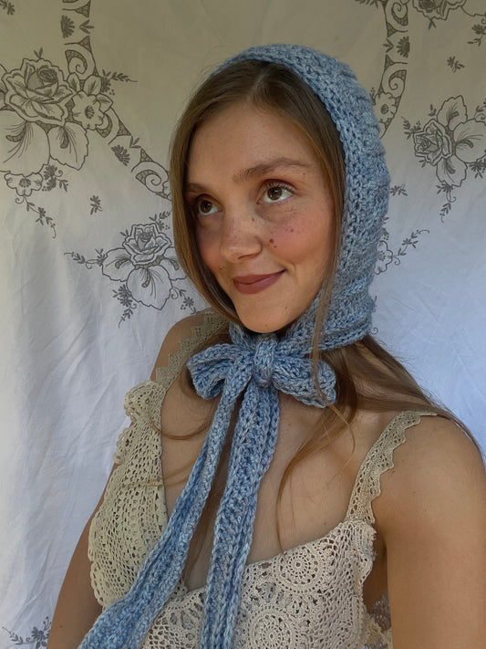 be. bonnet (sky)