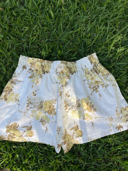 Worker Bee Short (Vintage Floral)